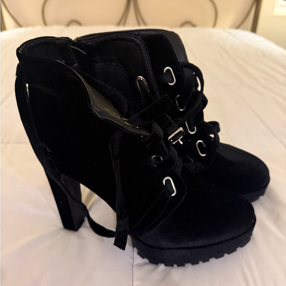 Elegant Black Women's Ankle Boots